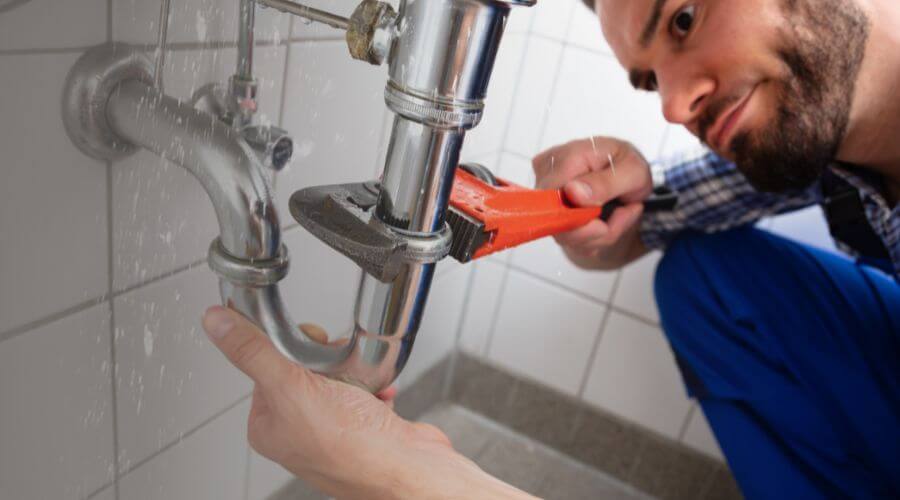 Expert burst pipe repair services in Texline, TX